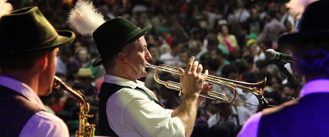 Quartos Proximos A Oktoberfest, Em Blumenau Bagian luar foto