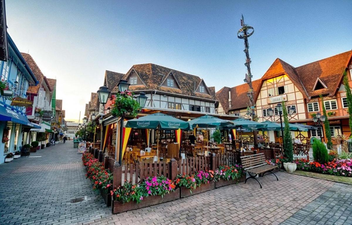 Quartos Proximos A Oktoberfest, Em Blumenau Bagian luar foto